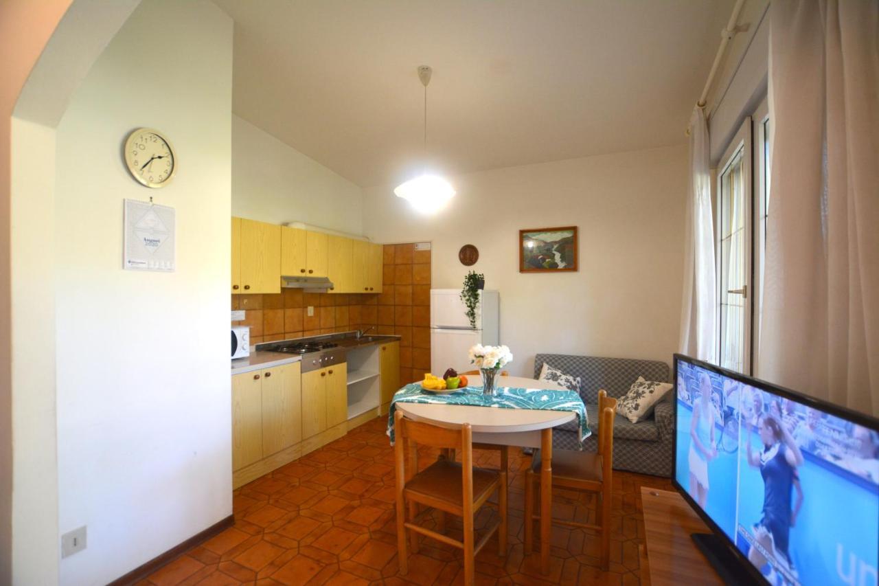 Villa A Lignano Con 2 Camere E Giardino 利尼亚诺萨比亚多罗 外观 照片