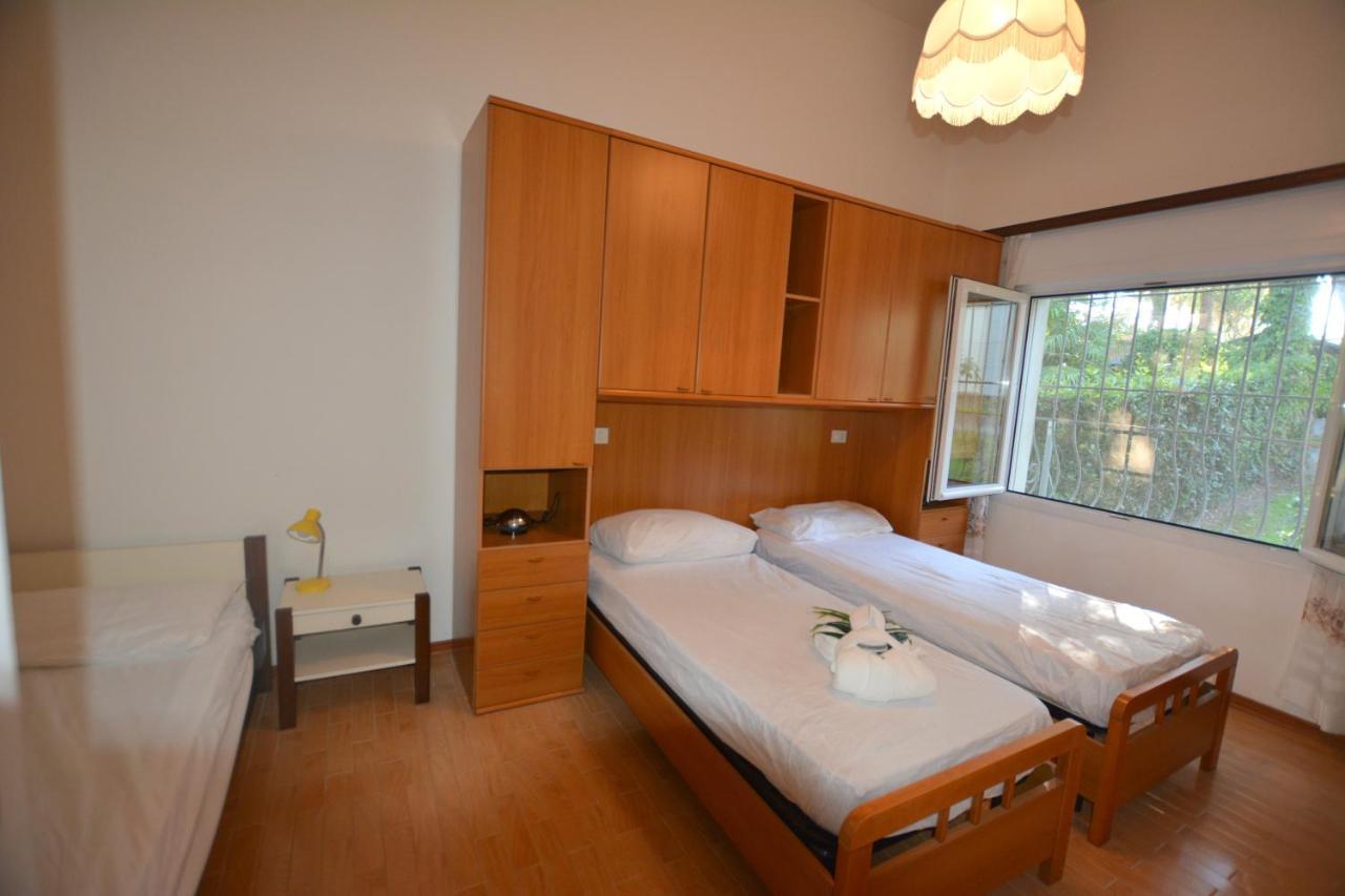 Villa A Lignano Con 2 Camere E Giardino 利尼亚诺萨比亚多罗 外观 照片